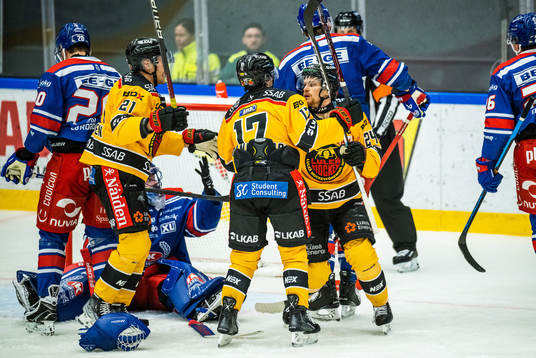Luleås Brendan Shinnimin jublar