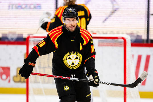 Brynäs Johan Larsson deppar