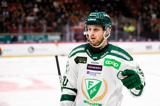 Färjestads Marcus Westfält jublar