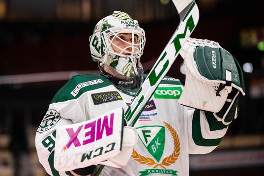 Färjestads målvakt Matthew Tomkins jublar