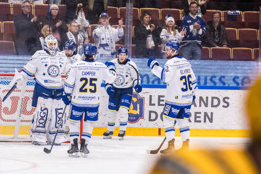 Leksands målvakt Mantas Armalis jublar