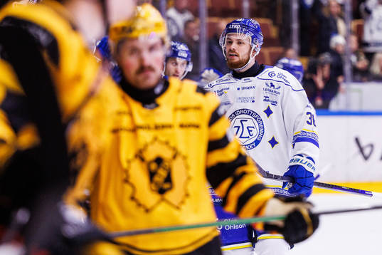 Leksands Lucas Elvenes jublar