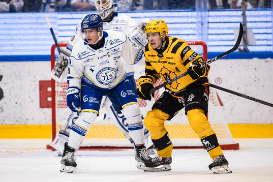 Leksands Patrik Zackrisson och +Skellefteås Pär Lindholm