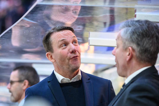 HV71s assisterande tränare Charles Berglund