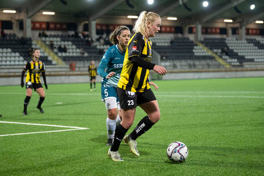 Häckens Aleigh Cambone och Alingsås Elsa Blomgren