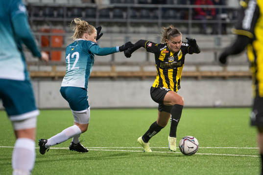 Alingsås Moa Jarl  och Häckens Hanna Wijk