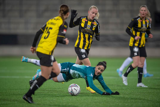 Alingsås Parva Zarassi  och Häckens Anna Sandberg