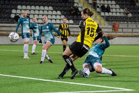 Häckens Alexandra Hellekant