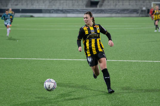 Häckens Alexandra Hellekant