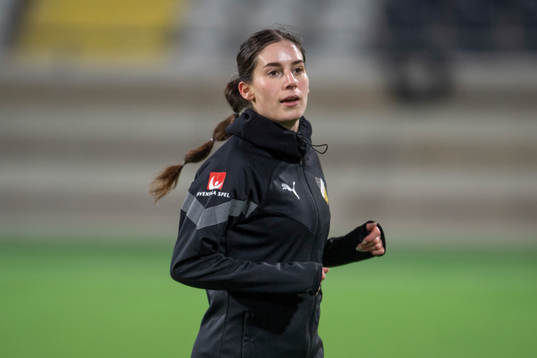 Häckens Clarissa Larisey
