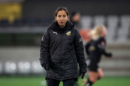 Häckens Assisterander tränare Bri Campos