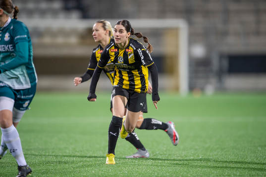 Häckens  Clarissa Larisey