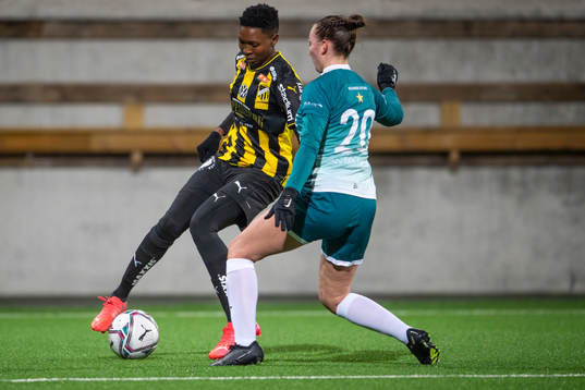 Häckens Aisha Masaka och Alingsås Emmy Blomberg