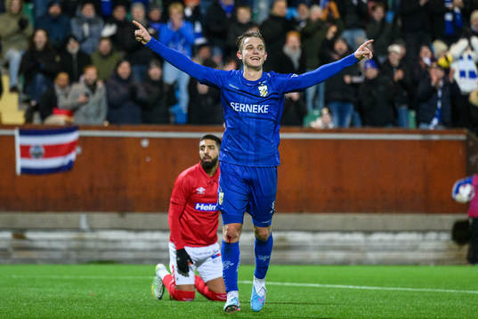 IFK Göteborgs Linus Carlstrand jublar
