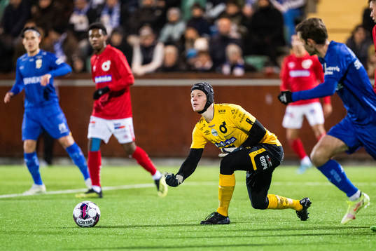 Degerfors målvakt Filip Järlesand