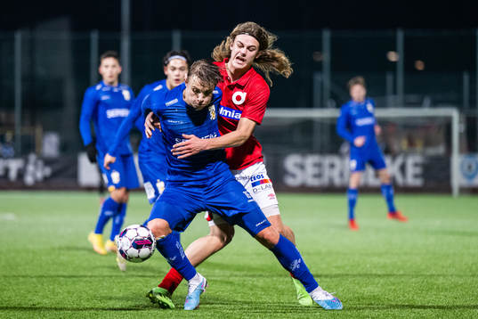 IFK Göteborgs Linus Carlstrand och Degerfors Benjamin