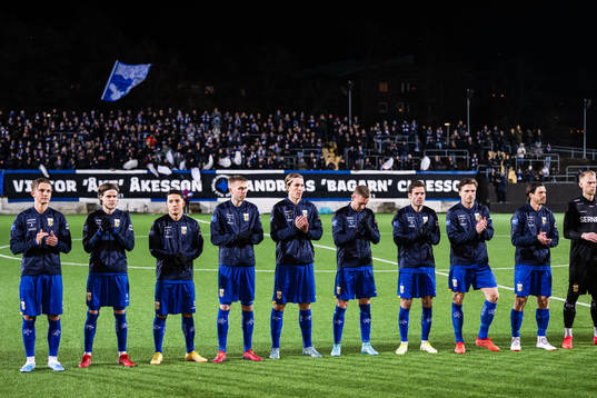 IFK Göteborgs spelare hedrar avlidna Viktor Åkesson och
