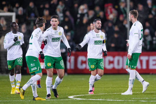 Hammarbys Nahir Besara jublar