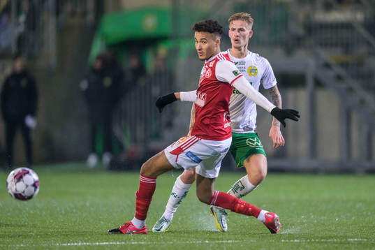 Sandvikens Zack Lindgren och Hammarbys Fredrik Hammar