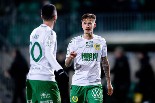 Hammarbys Nahir Besara och Fredrik Hammar jublar