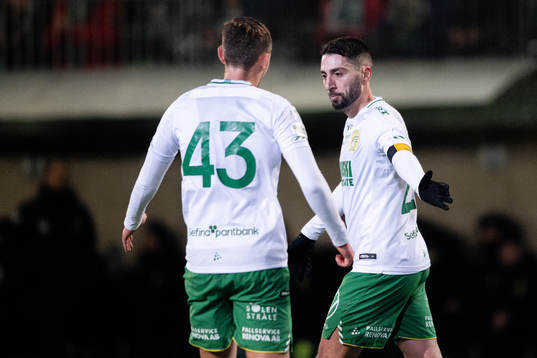 Hammarbys Casper Eklund och Nahir Besara jublar