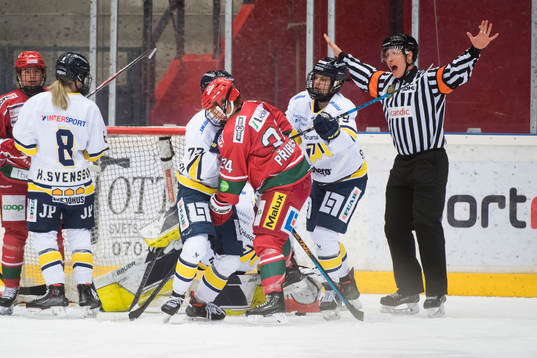 HV71s Mira Jungåker och Modos Mariam El-Mahmadi