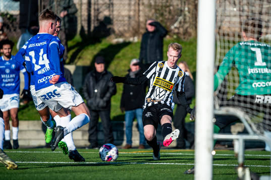 Landskronas David Edvardsson mot Trelleborgs Lukas Minter