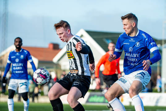 Landskronas Sam Hegdal mot Trelleborgs Mikko Viitikko