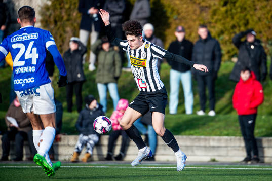 Landskronas Adrian Neziri mot Trelleborgs Felix Hörberg