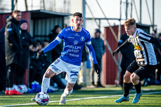 Trelleborgs Gian Mendes mot Landskronas Vincent Sundberg