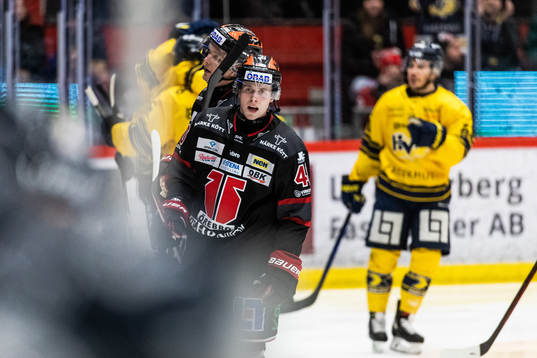 Örebros Elias Ekström deppar