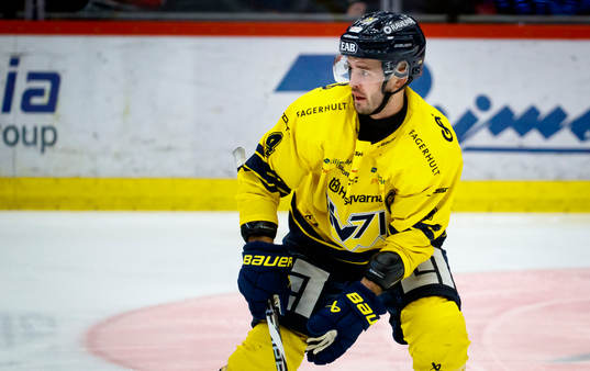 HV71s Niklas Hjalmarsson lämnar matchen skadad