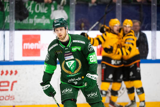 Färjestads Marcus Westfält deppar