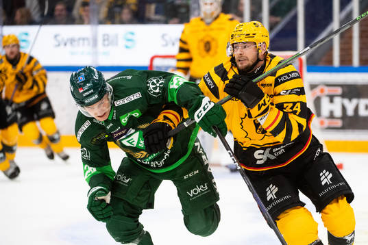 Färjestads Joel Nyström och Skellefteås Tom Kühnhackl