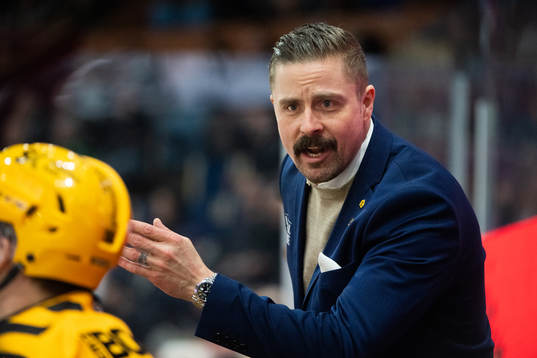 Skellefteås assisterande tränare Pierre Johnsson