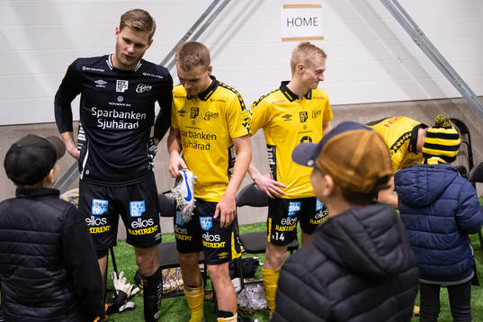 Målvakt Tim Rönning, Gustav Henriksson och Oscar Aga