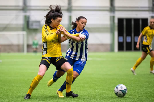 Elfsborgs Izabella Bergström och IFK Göteborgs Alicia