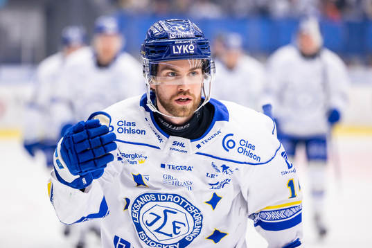 Leksands Oskar Lang jublar