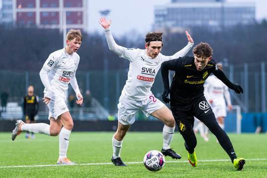 Sollentunas Daniel Persson och AIKs Taha Ayari