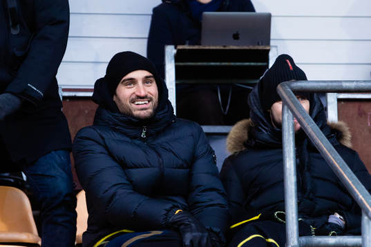 s Sotirios Papagiannopoulos på läktaren
