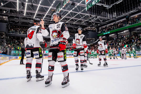 Malmö Redhawks Carl-Johan Lerby  och Oliver Lauridsen