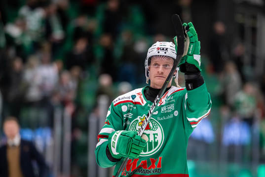 Rögles Anton Bengtsson jublar