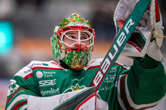 Rögles målvakt Christoffer Rifalk jublar