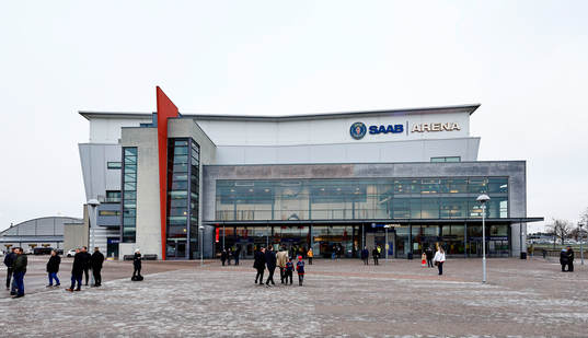 Utanför SAAB Arena