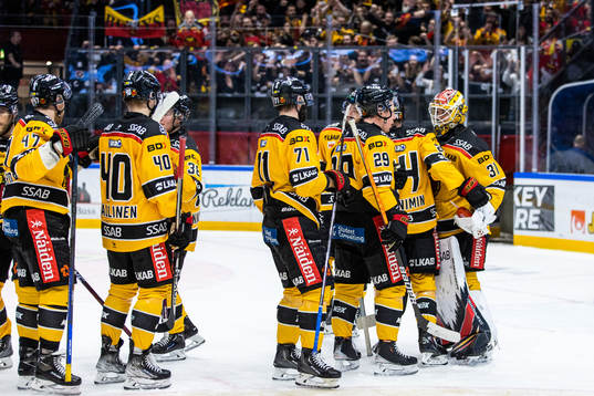 Luleås spelare jublar