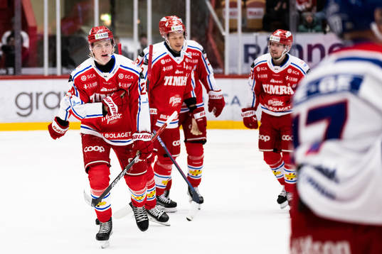 Timrås Erik Walli Walterholm jublar