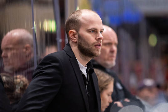 Brynäs tränare Filip Eriksson