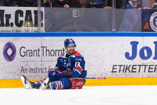 Oskarshamns Jiri Smejkal jublar
