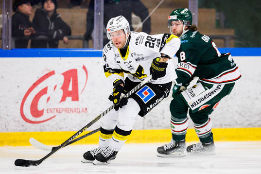 Västerås Lukas Zetterberg och Tingsryds Ryan Gropp