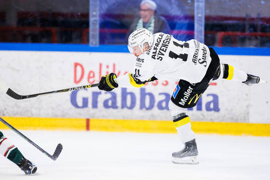 Västerås Anton Svensson skjuter